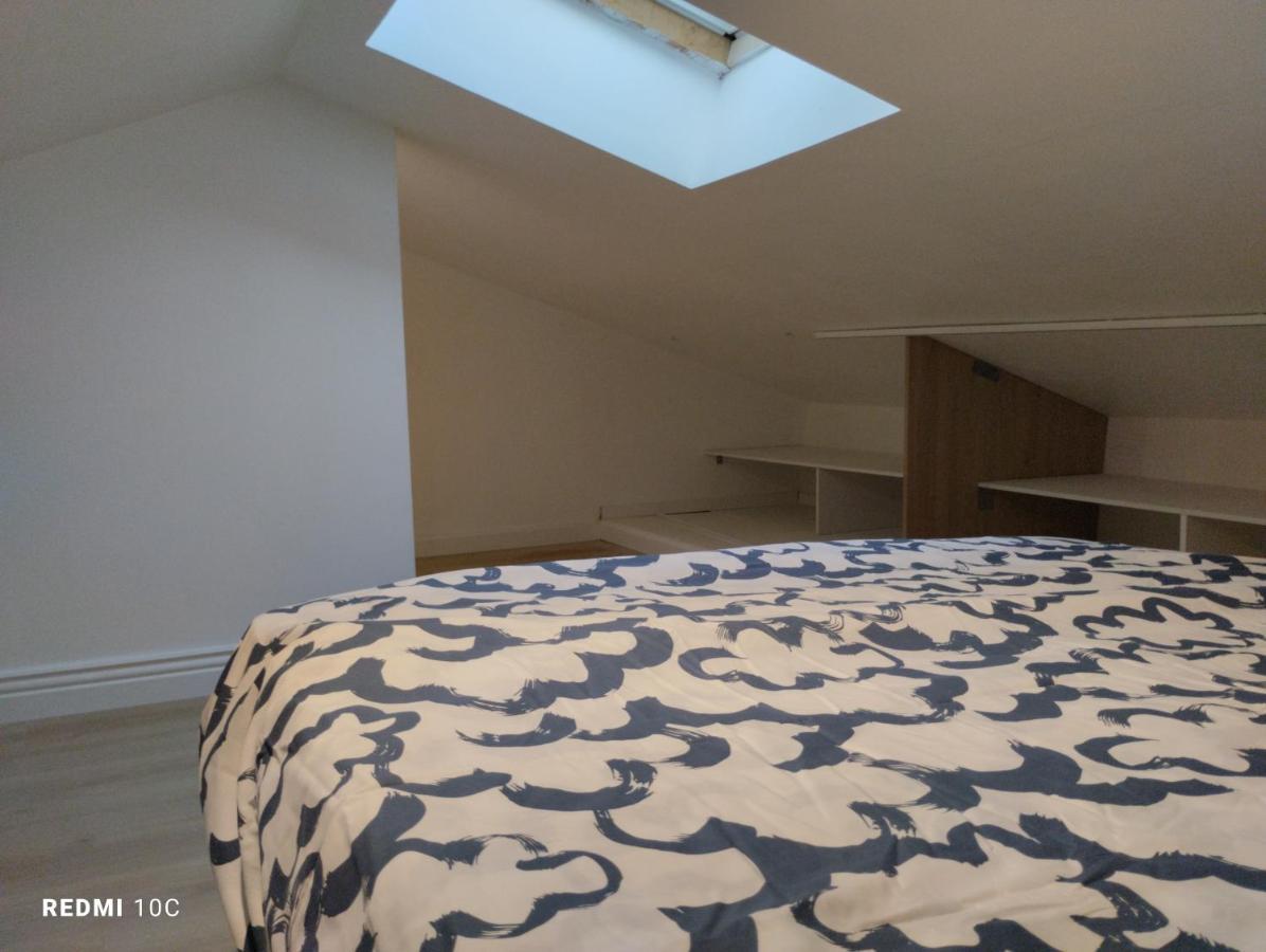La Chrysalide Apartment La Crau Luaran gambar